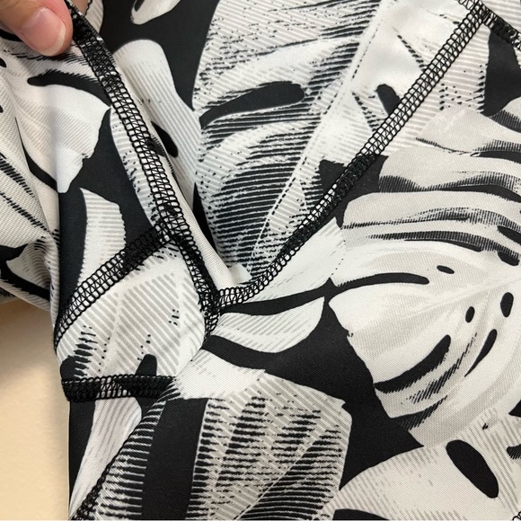 Cycle House by Marika Laura Side Pockets Bermuda Shorts - Picture 6 of 15